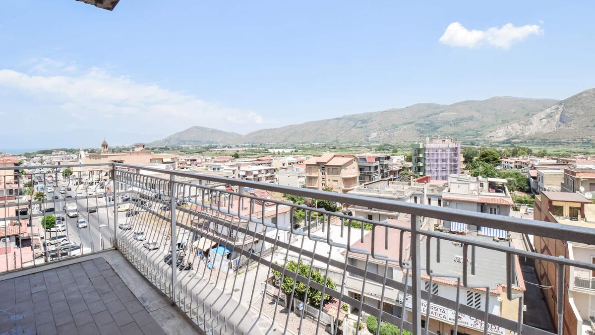Mondragone Apartment | Nice apartment in Mondragone with WiFi
