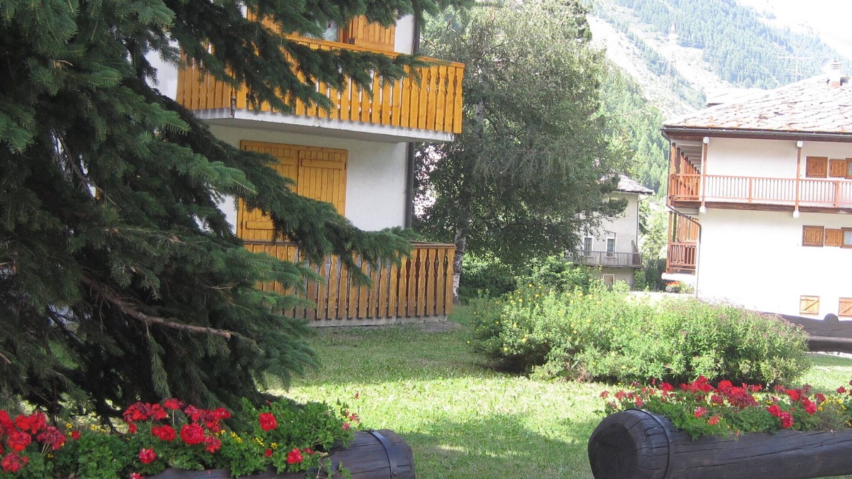 La Thuile Apartment | Nice apartment in mountain with garden and near ski runs