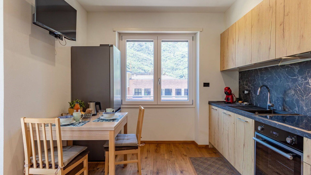 Samolaco Apartment | Nice apartment for 3 guests with WIFI, A/C, balcony and parking