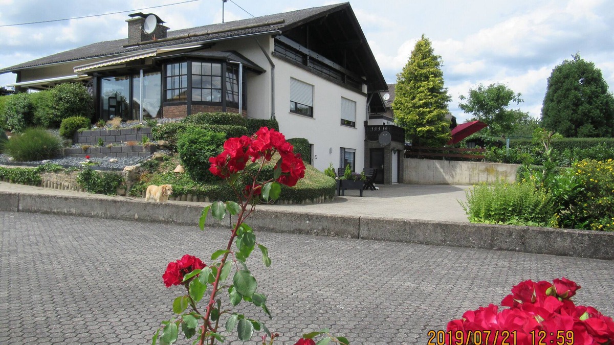 Luxem Apartment | Nice, apartment, near Nürburgring, ideal for hiking/dream paths, free WiFi