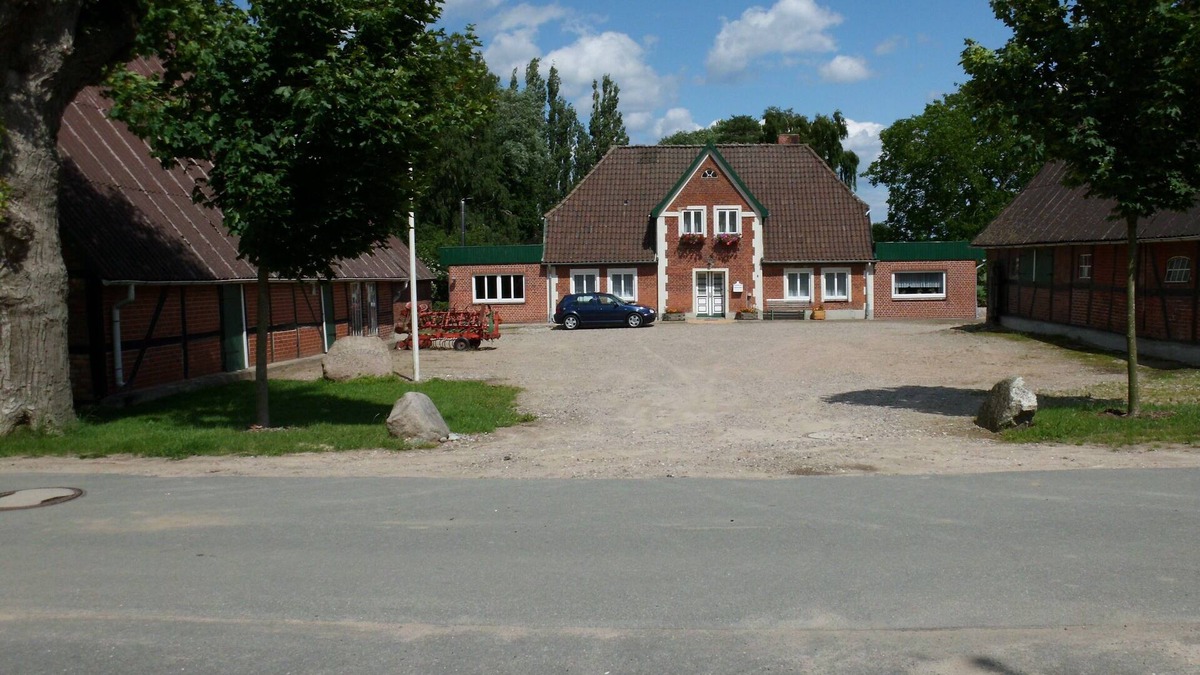 Suxdorf Condo | Nice apartment on the farm