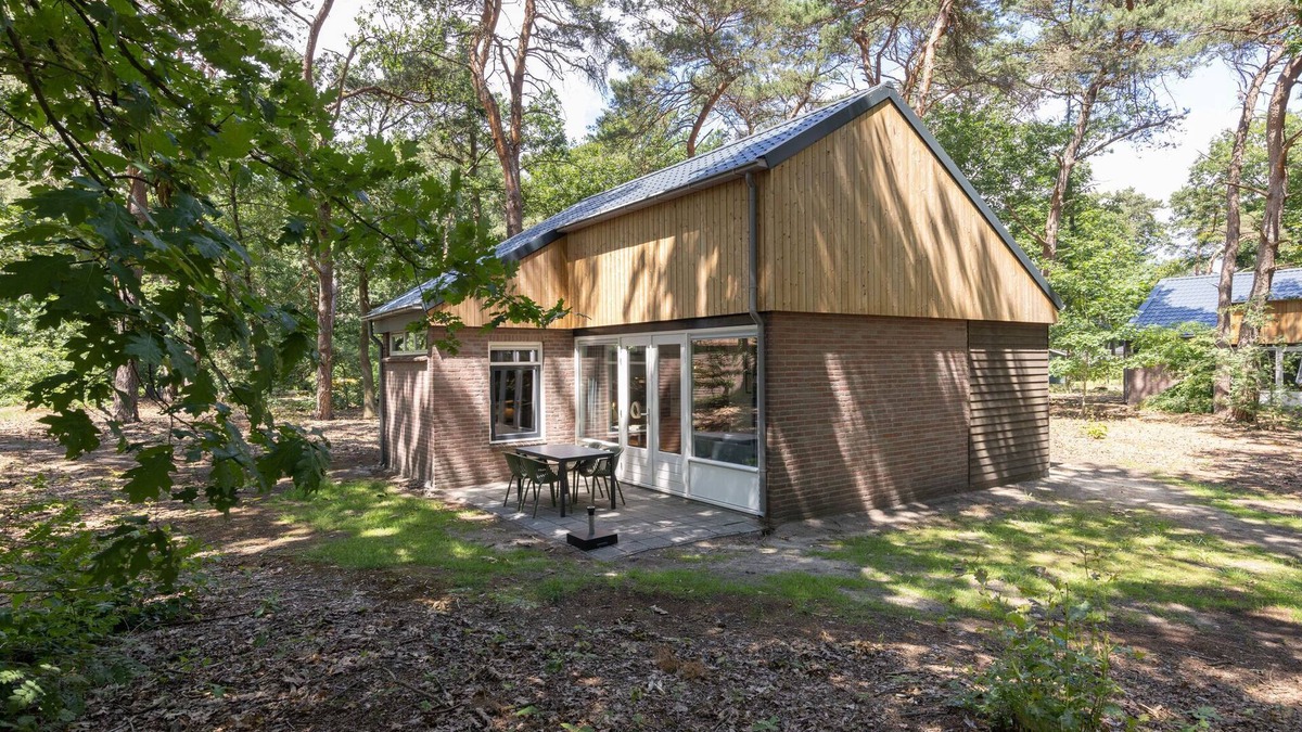 Vlierden House | Nice bungalow in a car-free park