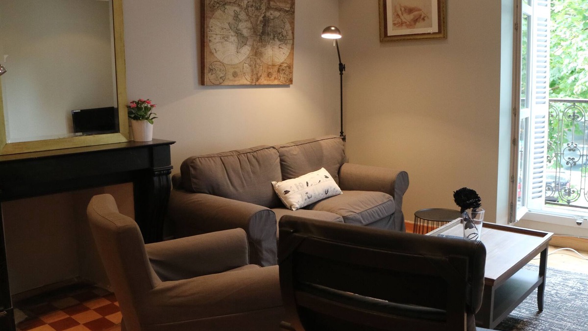 Faubourg Sud Apartment | Nice cozy 74m2 apartment, 4 people, Dijon center.