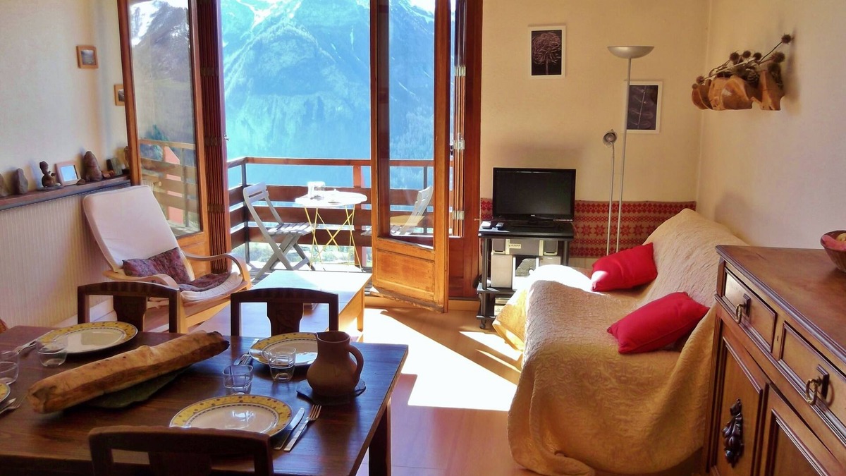 Orcieres-Merlette Apartment | Nice equipped T3, superb view, close to stadium (pool/roller-skating/theater)