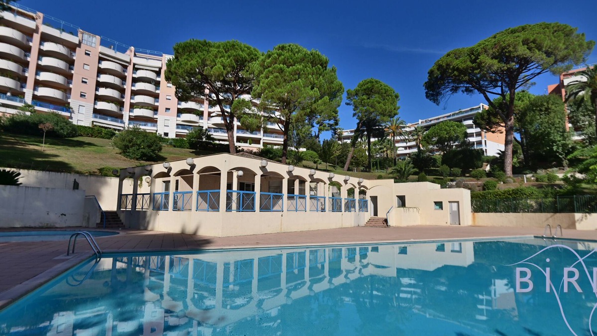 La Bocca Nord Apartment | Nice flat in a domain offering many activities