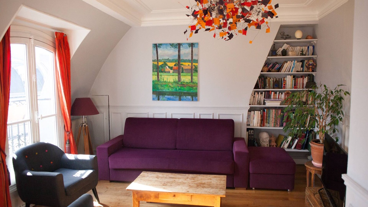 Quartier de Rochechouart Apartment | Nice flat in the center of Paris