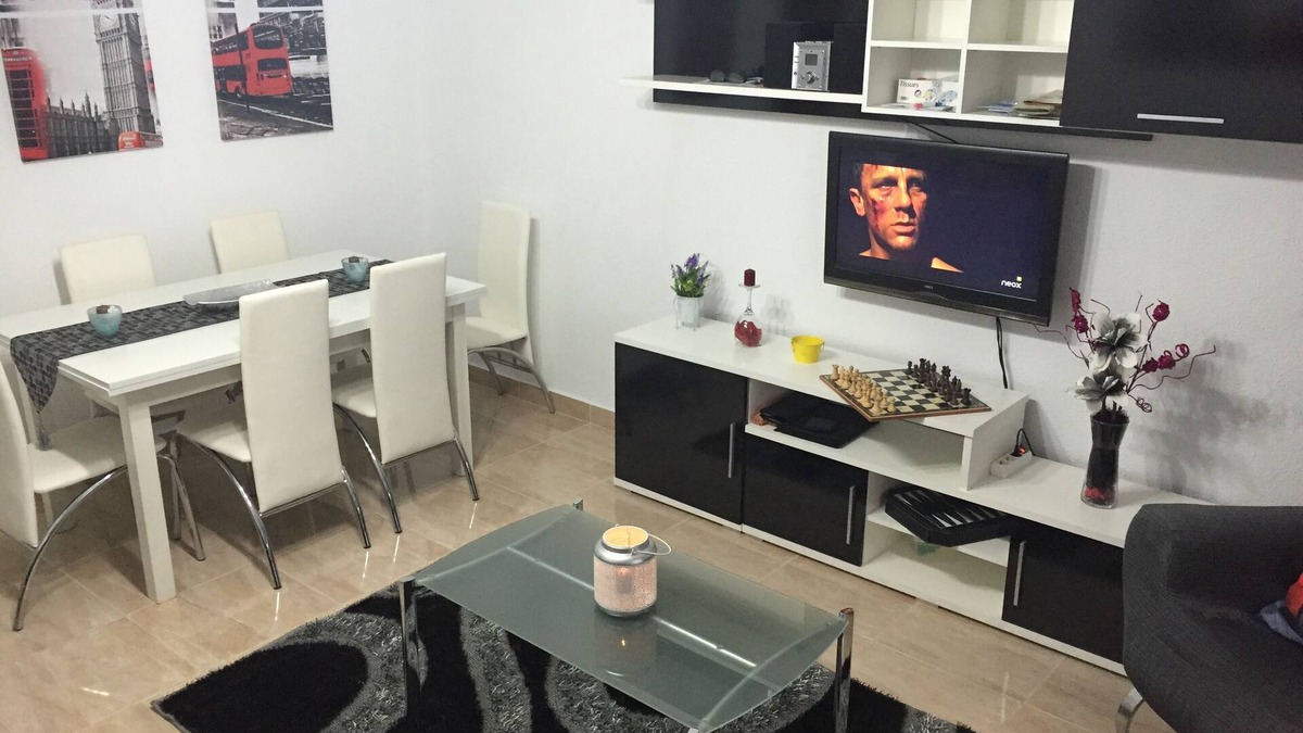 Torrevieja Apartment | Nice Floor Center in Torrevieja +Wifi +SAT