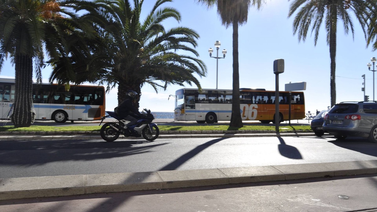 Nice City Centre Apartment | Nice Gambetta - Apartment 4P air conditioned 2 mins from the Promenade