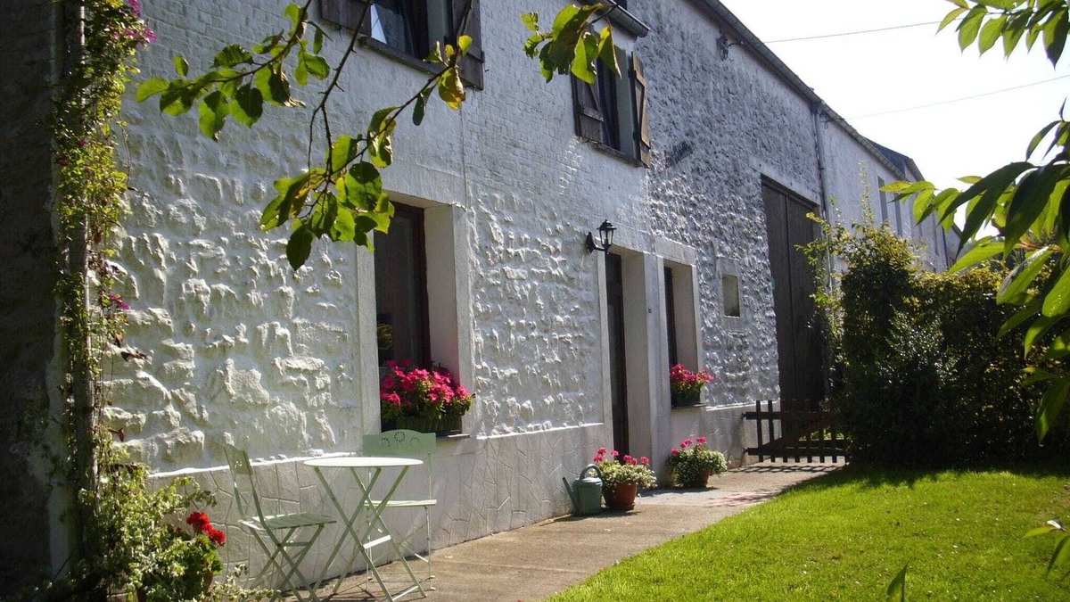 Couvin Cottage | Nice gîte with private garden in Brûly-de-Pesche
