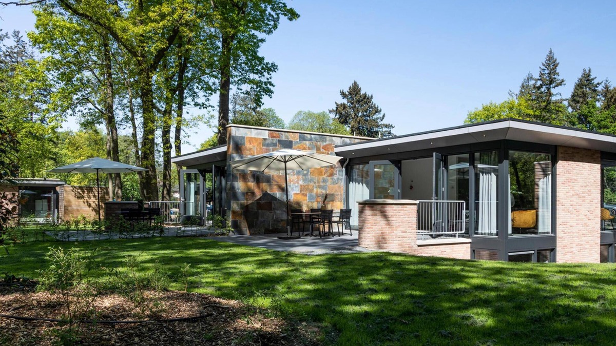 Zon en Schild House | Nice holiday home in a wooded area