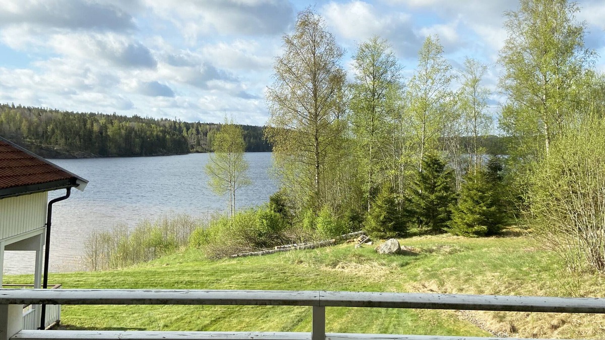 Bengtsfors Municipality House | Nice holiday home in Bengtsfors with lake view | SE17010
