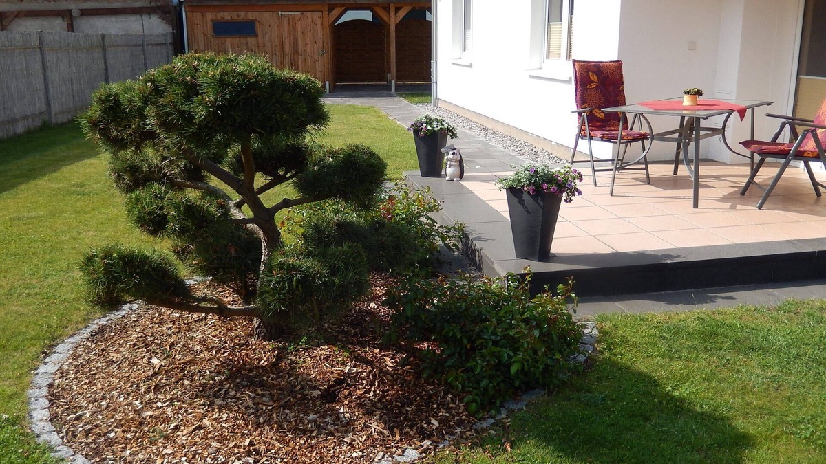 Zinnowitz House | nice holiday home, single storey with well-tended garden and terrace/Non smoking