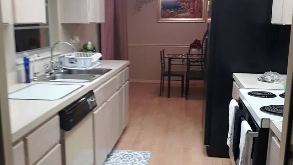 Belleview House | Nice home Conveniently Located to The ViIllages and Ocala