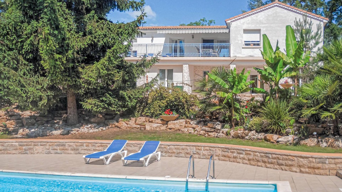 Savignac-les-Eglises House | Nice home in Savignac les Eglises