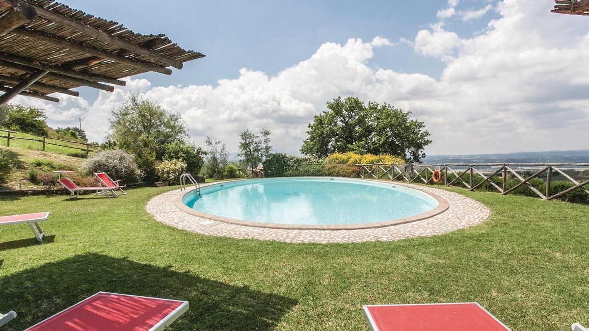 Lugnano in Teverina House | Nice home in Lugnano in Teverina