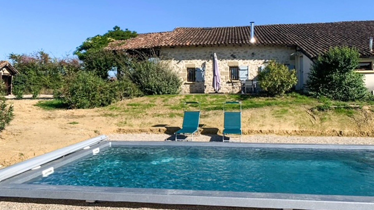 Armillac House | Nice home in Armillac with jacuzzi