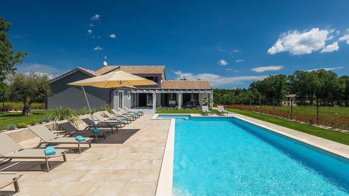 Grandici House | Nice home in Barban with private swimming pool, can be inside or outside