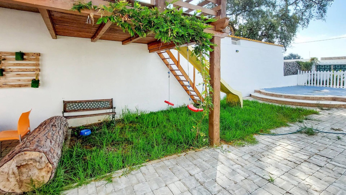Brena y Marismas de Barbate Natural Park House | Nice home in Barbate with Wi-Fi