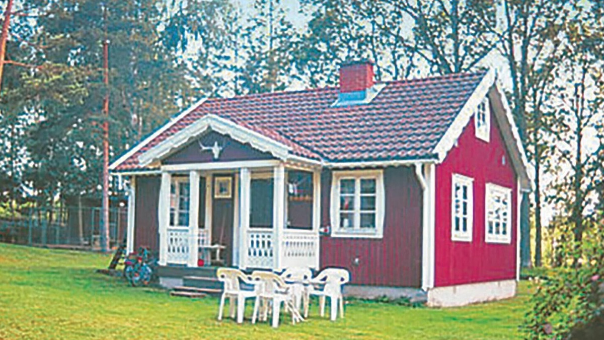 Barnebo House | Nice home in Blomstermåla with sauna