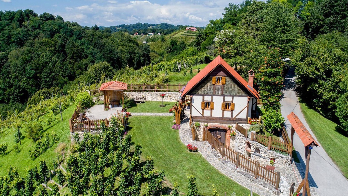 Donja Voca House | Nice home in Donja Voca