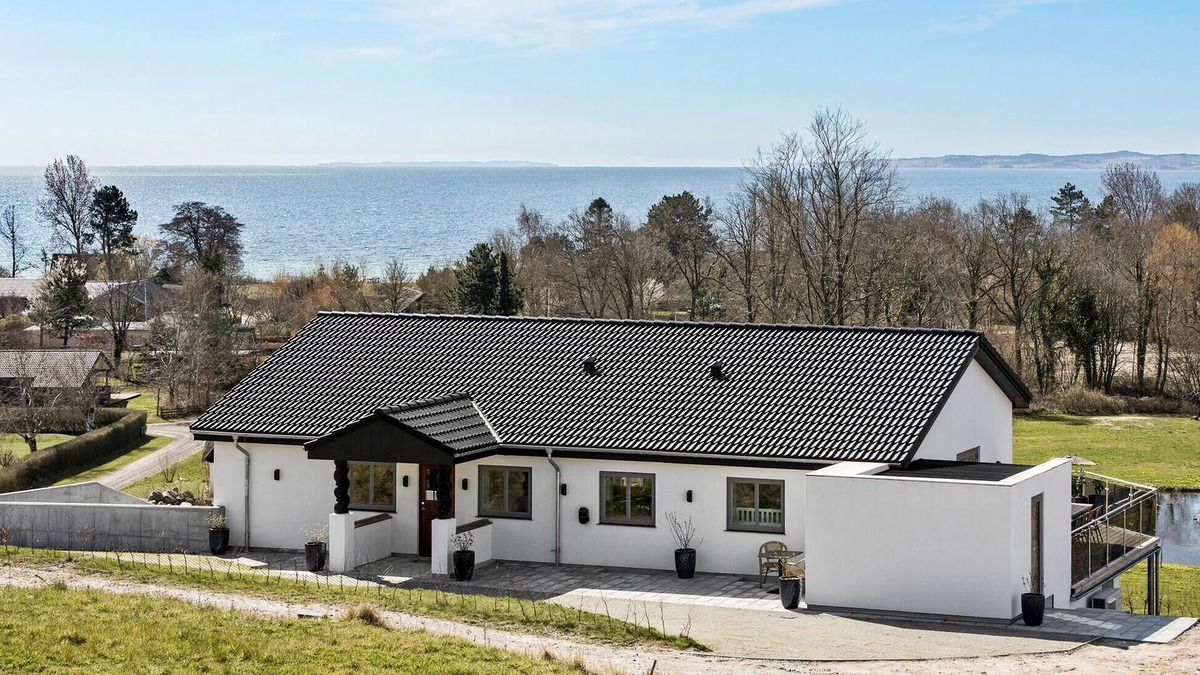 Handrup Strand House | Nice home in Ebeltoft