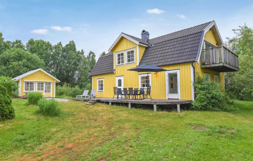 Ed House | Nice Home In Ed With Kitchen