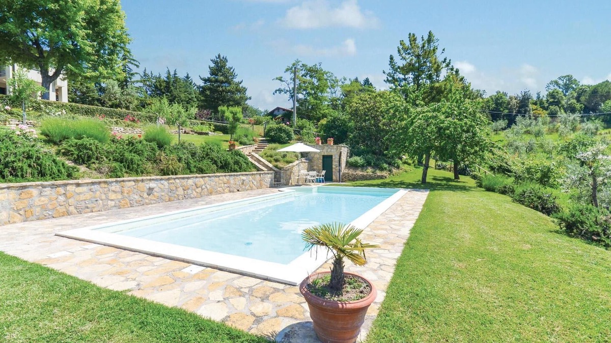 Ficulle House | Nice home in Ficulle TR
