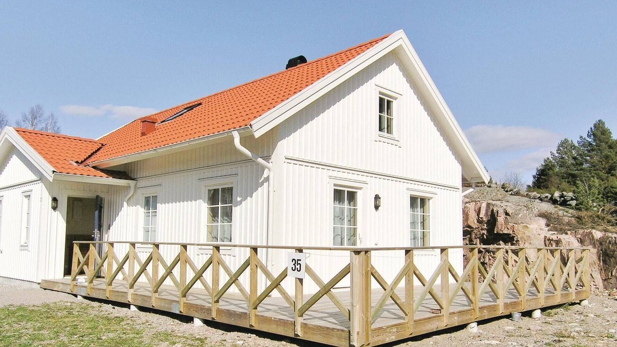Fjallbacka House | Nice home in Fjällbacka with sauna