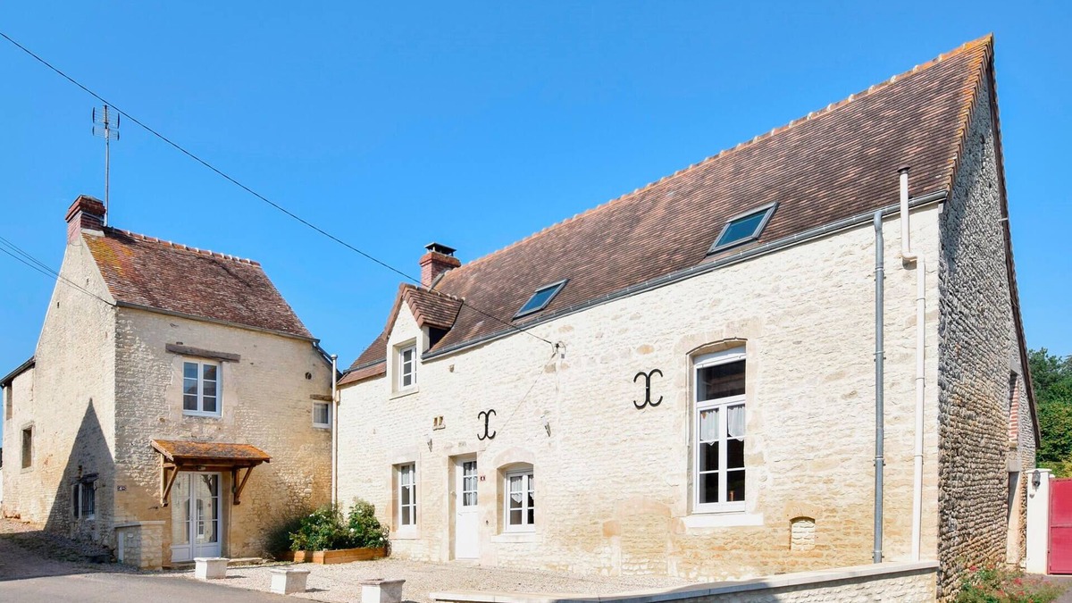 Fourches House | Nice home in Fourches with sauna
