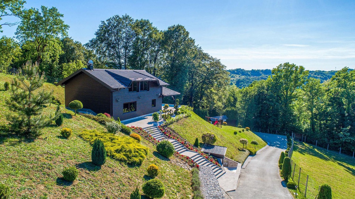 Lepajci House | Nice home in Gornja Pacetina with WiFi