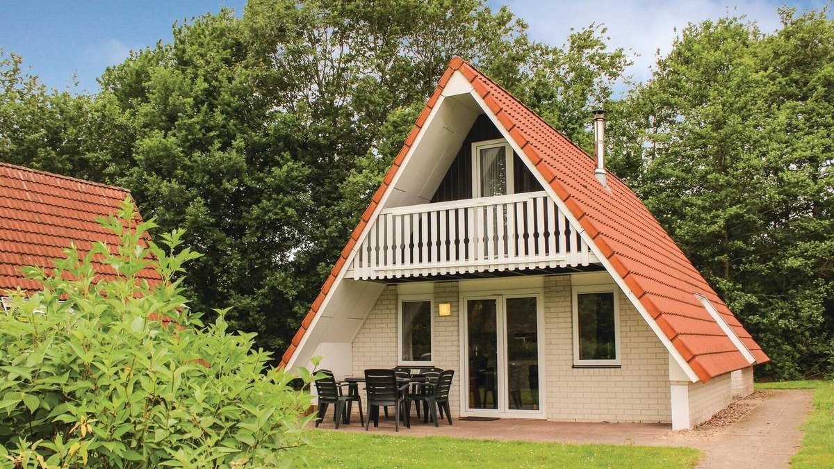 Gramsbergen House | Nice home in Gramsbergen with WiFi