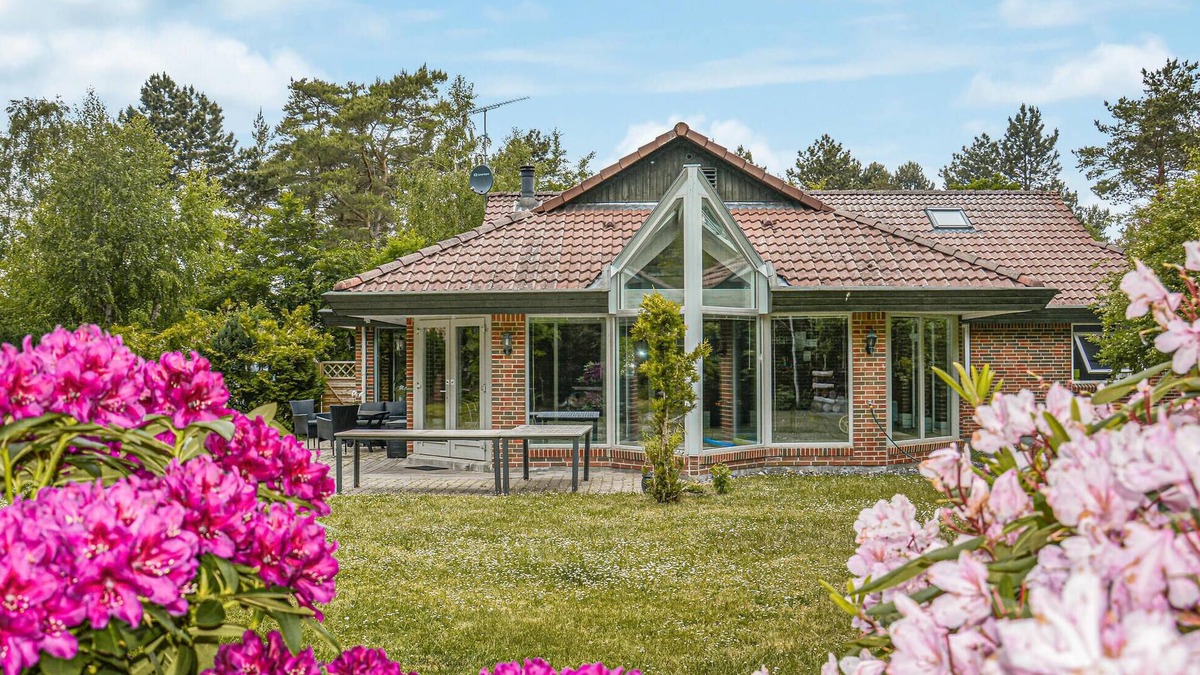 Hojby House | Nice home in Højby with sauna