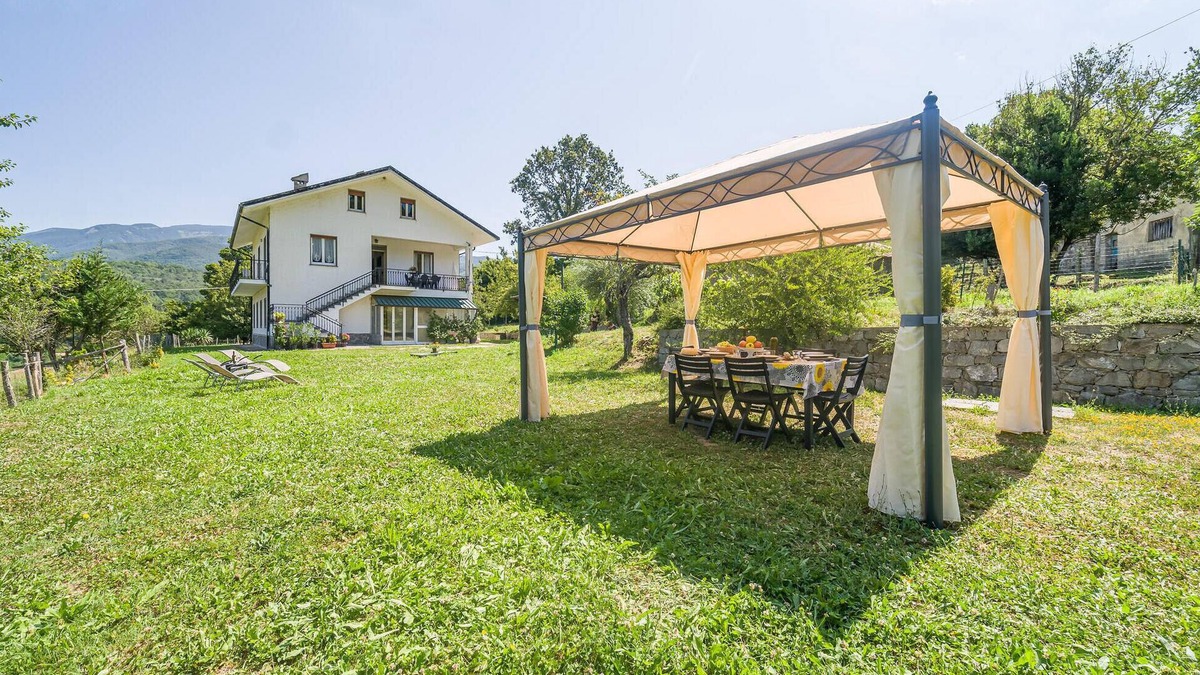 San Pietro Vara House | Nice home in San Pietro Vara -SP-
