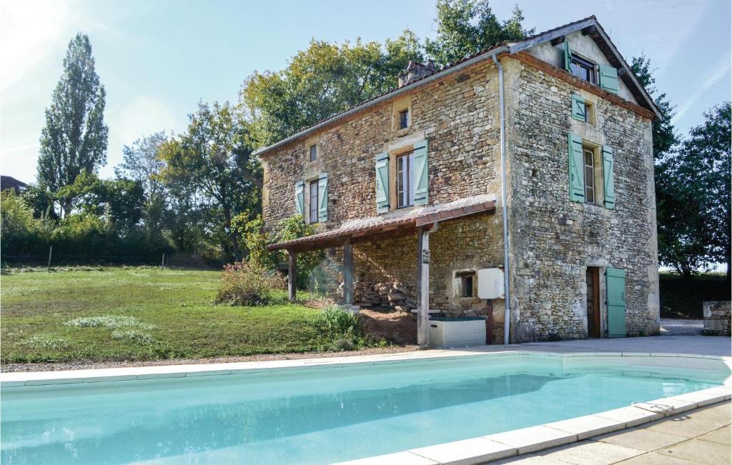 Loubejac House | Nice Home In Le Pouget With 3 Bedrooms, Private Swimming Pool And Outdoor Swimming Pool