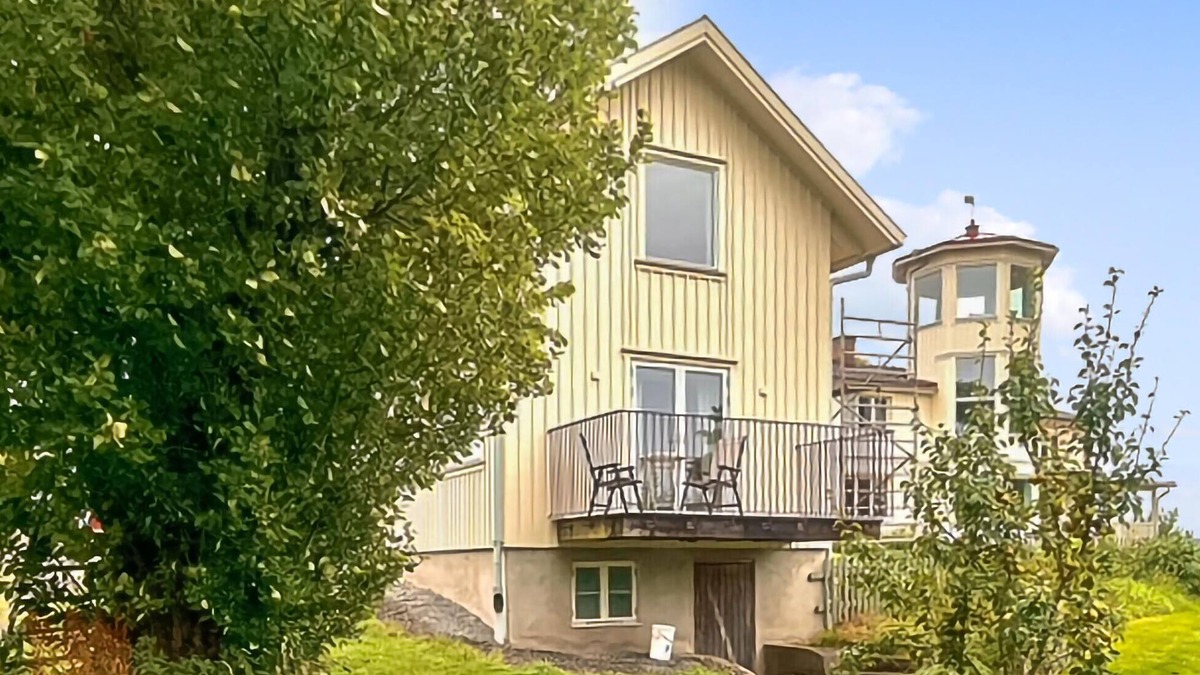 Mellerud House | Nice home in Mellerud with sauna