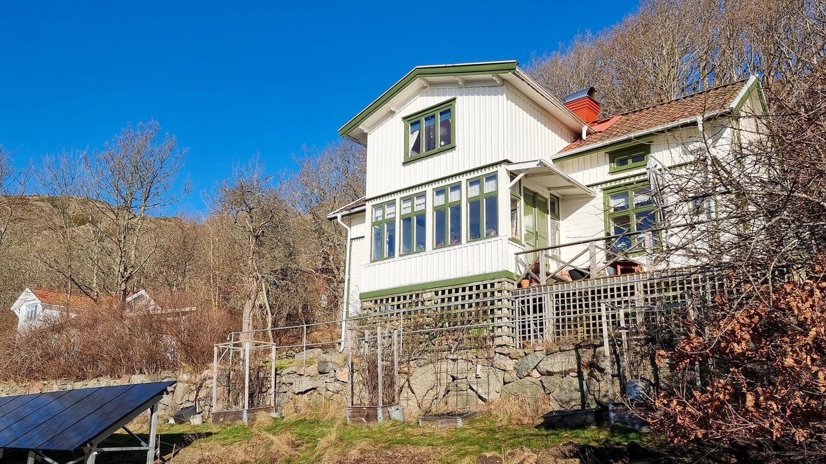 Nosund House | Nice home in Nösund with house sea view