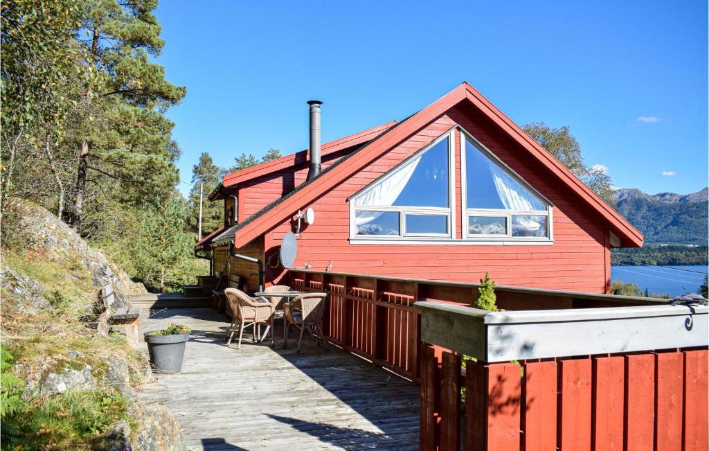 Os House | Nice Home In Os With House Sea View