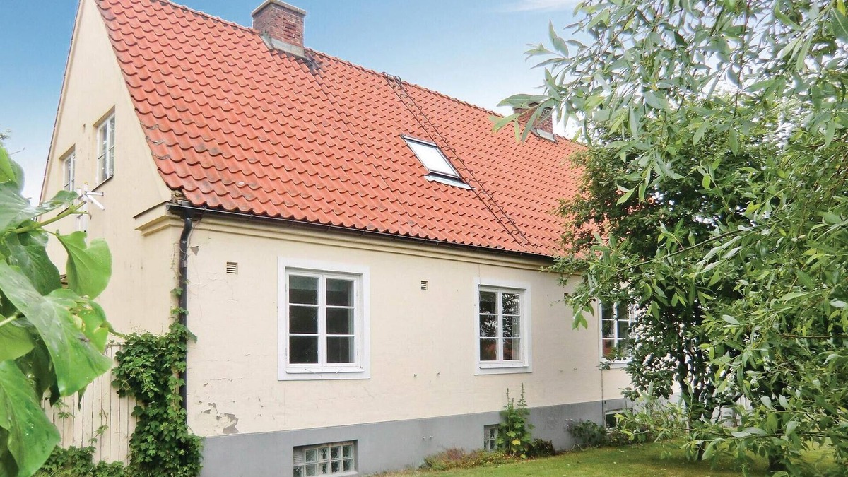 Tomelilla House | Nice home in Tomelilla with kitchen