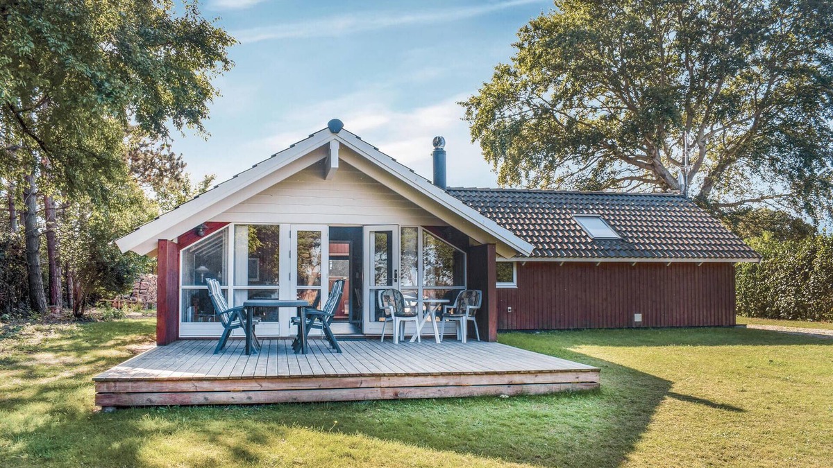 Hov House | Nice home in Tranekær with WiFi