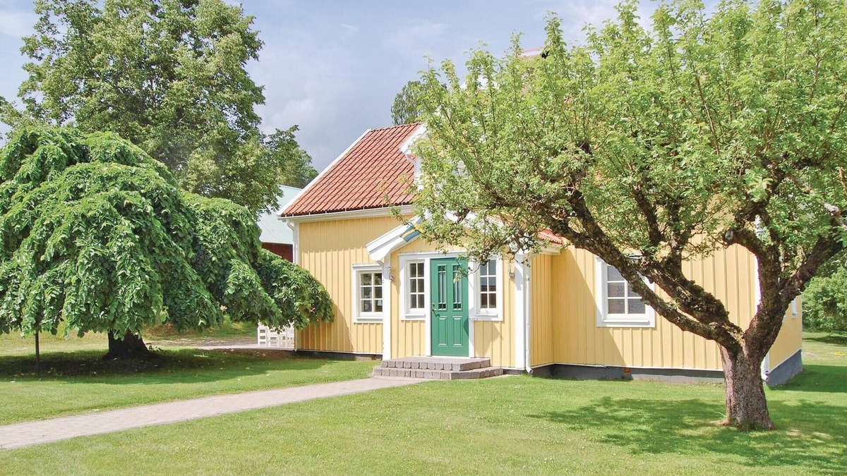 Vimmerby House | Nice home in Vimmerby with WiFi