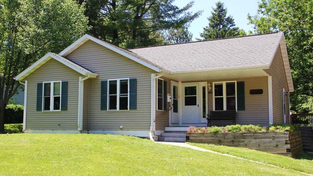 Williams Bay House | Nice house 1500 feet from the Geneva Lakefront