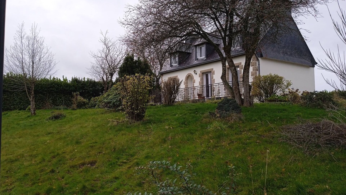 Plelauff House | Nice house in Plélauff