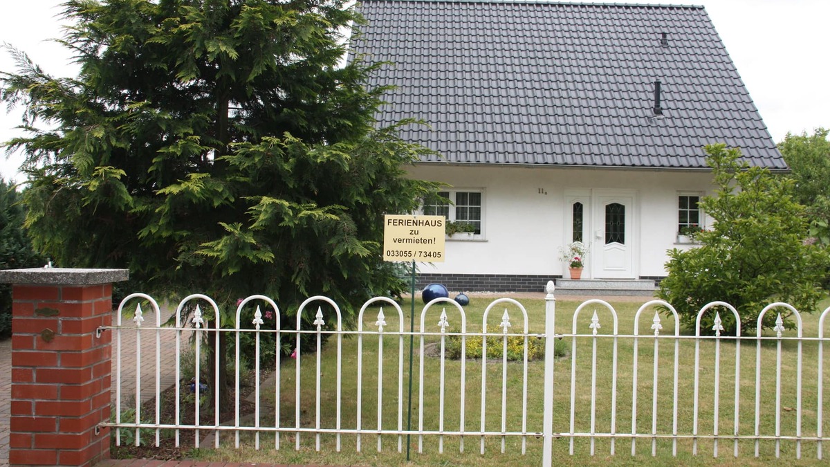 Oberhavel House | Nice house Wall