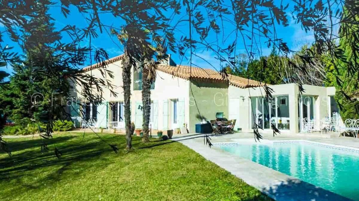 Salleles-d'Aude House | Nice house with large pool air conditionning in a quiet village with canal
