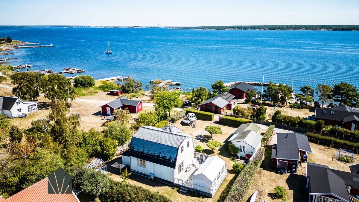Sissehall Ski Chalet | Nice house with a panoramic view of the sea on beautiful Hasslö outside Karlskrona | SE05069