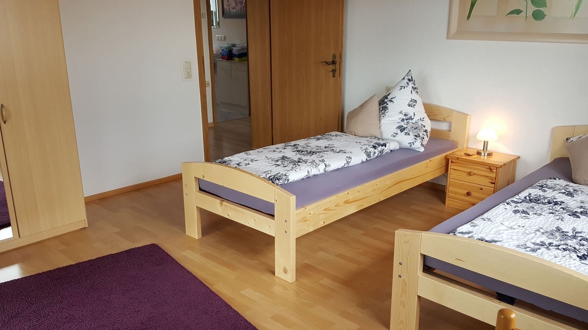 Diedorf Markt Apartment | Nice large apartment 85 m², 1st Floor, for 6 people, 3 bedrooms