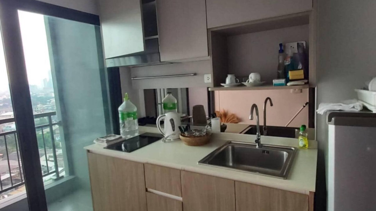 Bangkok Yai Condo | Nice locationnNear MRT train