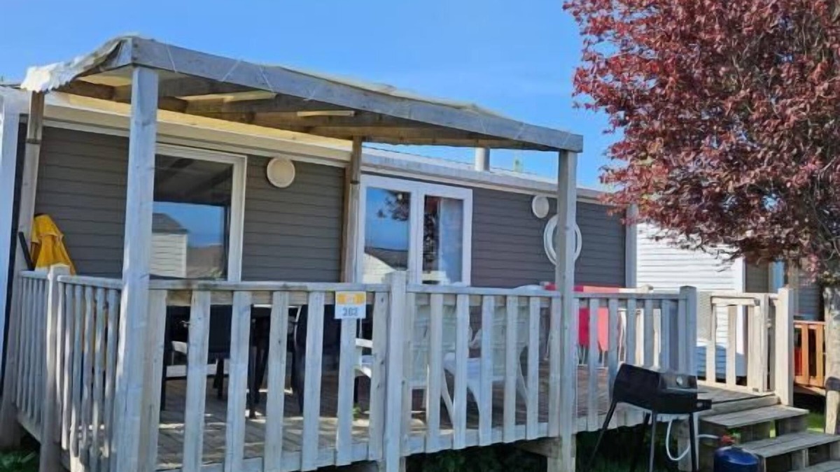 Houlgate Apartment | Nice Mobilhome 4 pers 2 bedrooms near the swimming pool 5*.