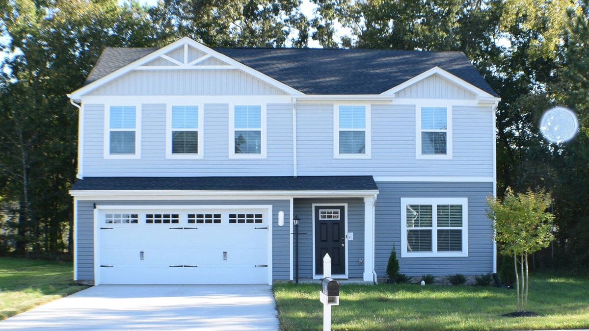 Petersburg House | Nice! New home near VSU x Fort Gregg Adams Military Base mins to DT Richmond VA