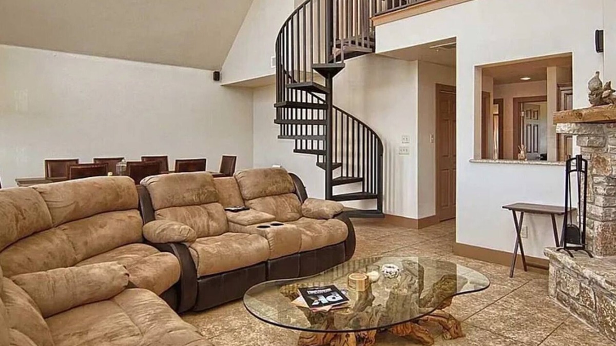 Palo Pinto County House | Nice quaint 5-bedroom 2 bath house with Dock.